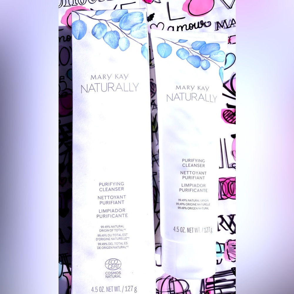 Mary Kay Naturally Purifying Cleanser - White